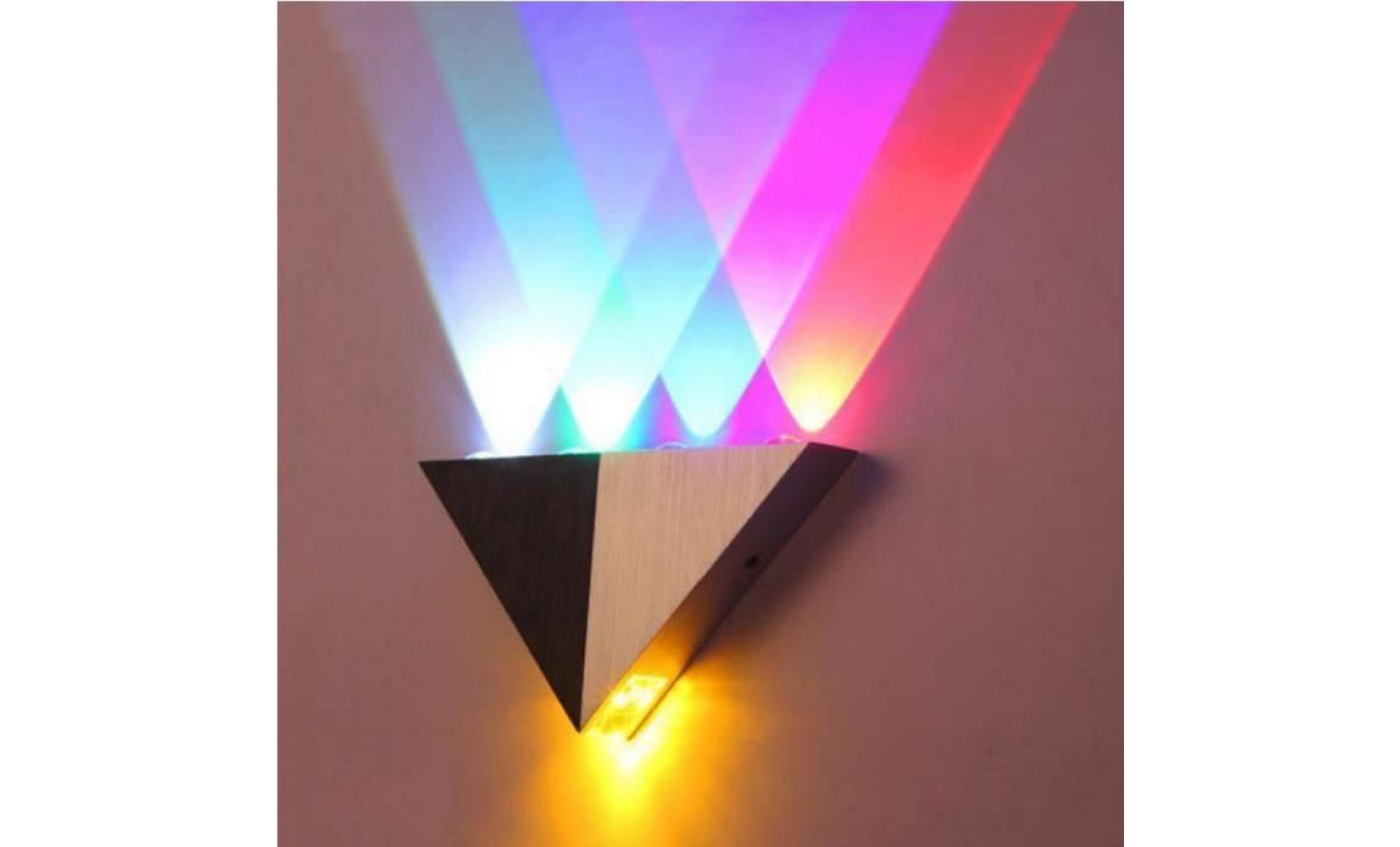 Applique murale en aluminium 5W triangle LED lampe de mur avec la lumière multicolore pour la lumière maison de décoration