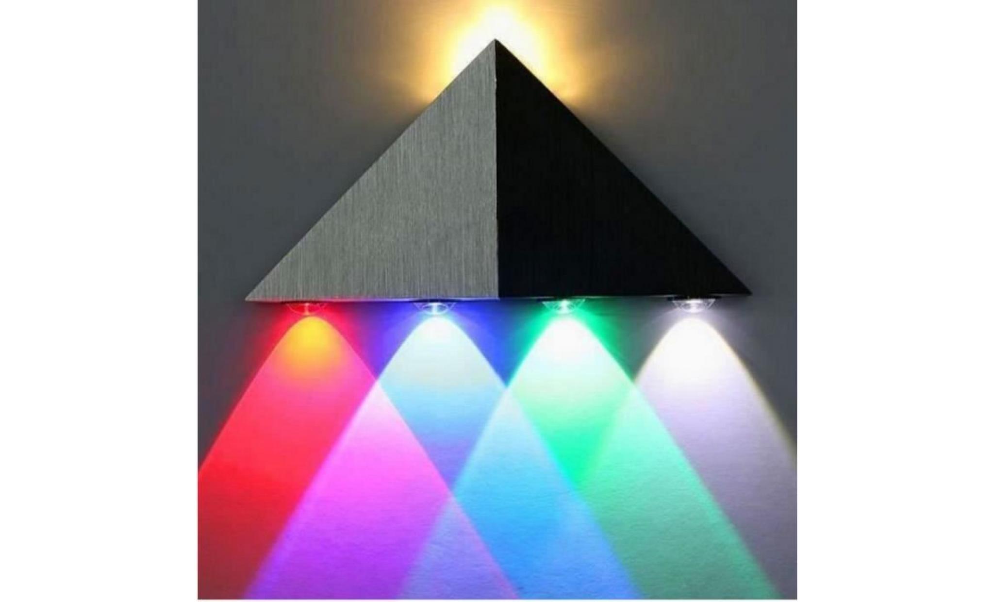 Applique murale en aluminium 5W triangle LED lampe de mur avec la lumière multicolore pour la lumière maison de décoration pas cher