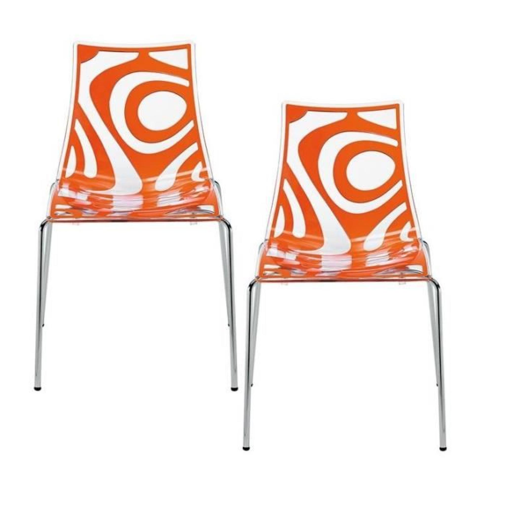 Cette chaise TRIBAL apportera une atmosphère tendance et colorée dans votre salon ou bien encore dans votre cuisine.  Ses formes ...