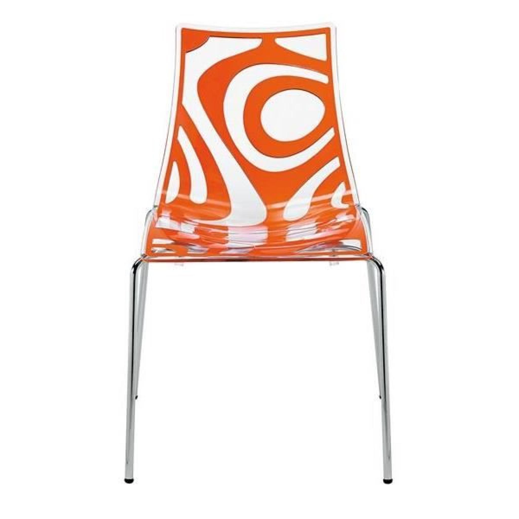 Cette chaise TRIBAL apportera une atmosphère tendance et colorée dans votre salon ou bien encore dans votre cuisine.  Ses formes ... pas cher