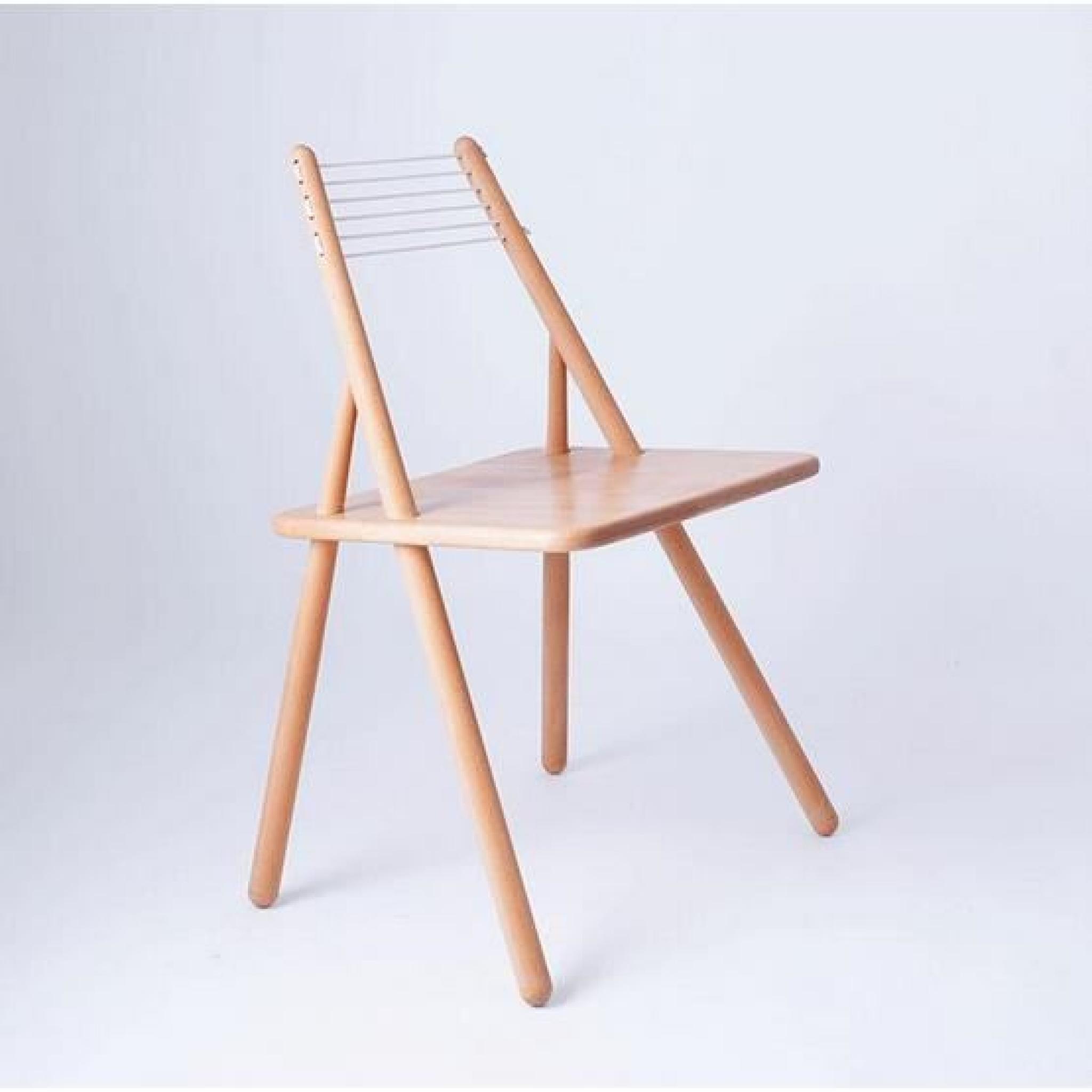 Chaise de bois assemblés Creative