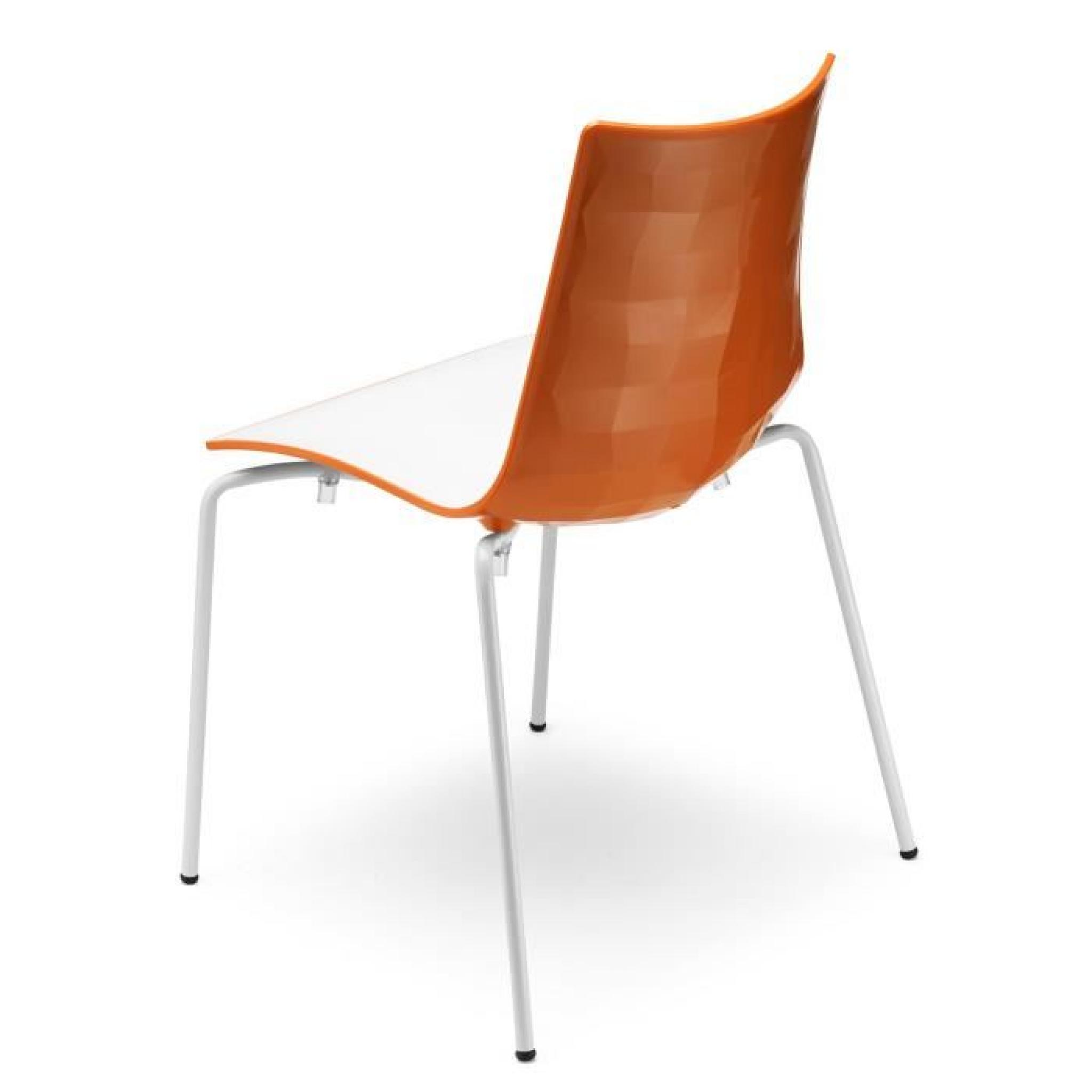 Chaise design blanche et orange avec pieds blan…