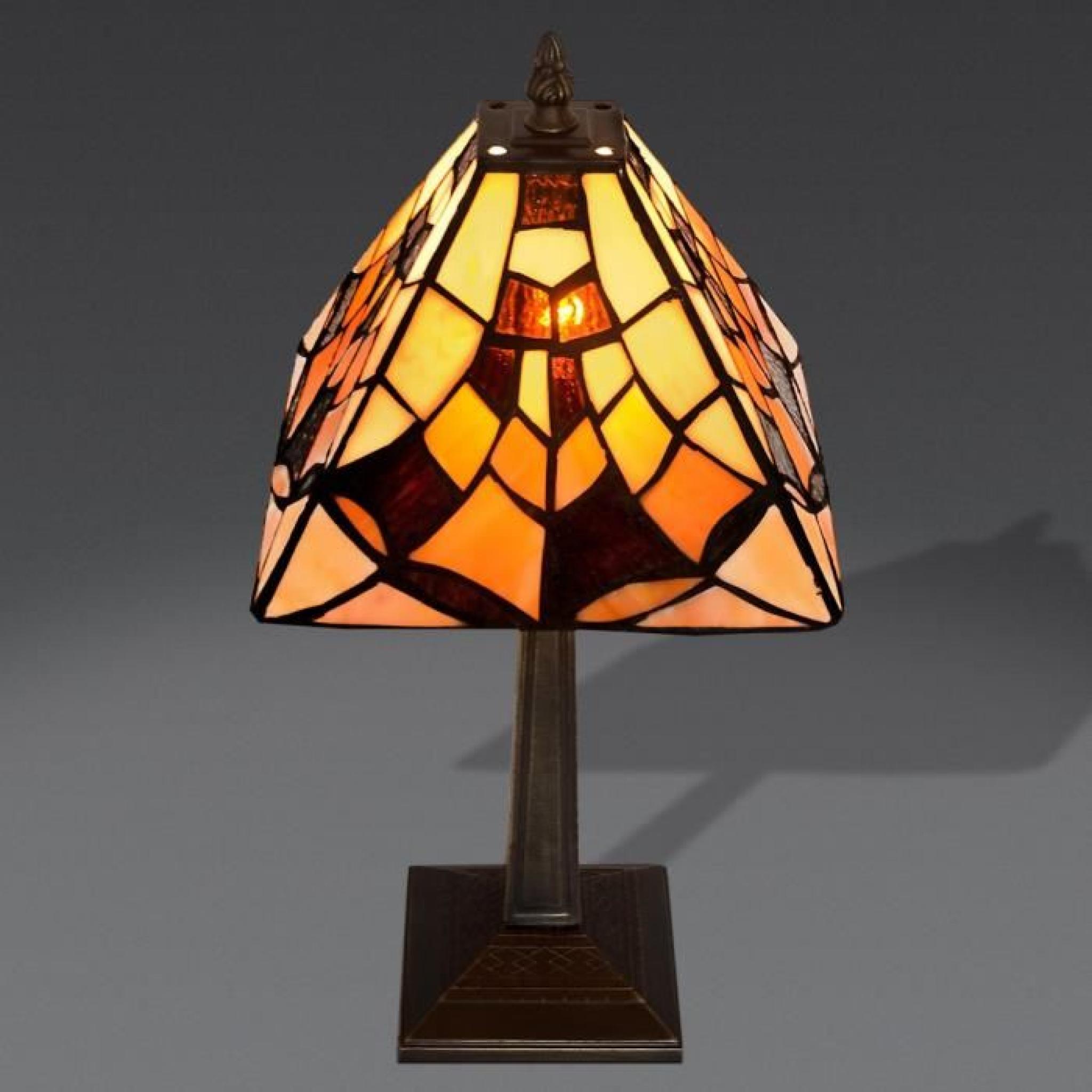 Chevet égyptienne Lampe de chevet avec abat-jour de verre soudé de style Tiffany et base de métallique bronzé pas cher
