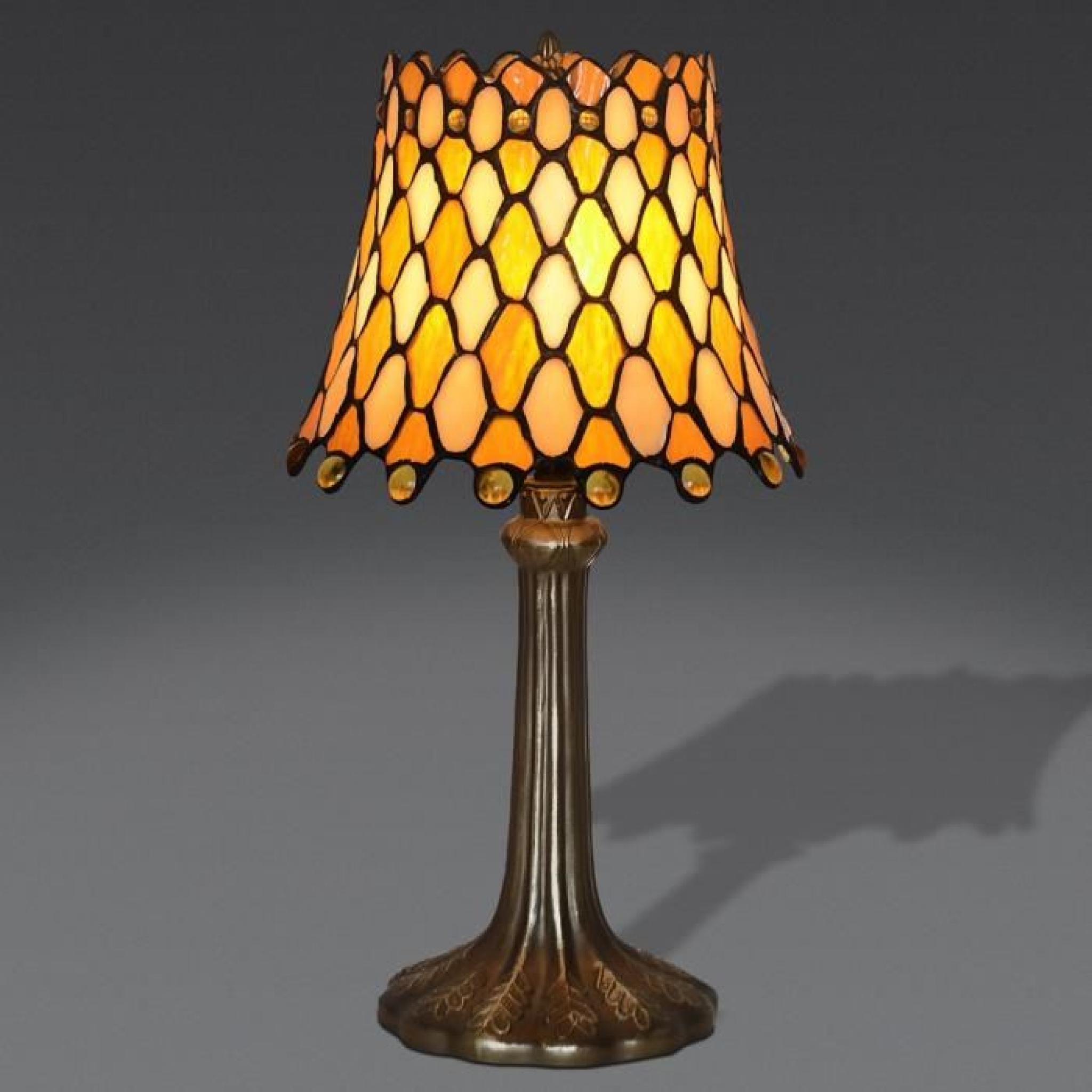 Chevet ruche Lampe de chevet avec abat-jour de verre soudé de style Tiffany et base de métallique bronzé