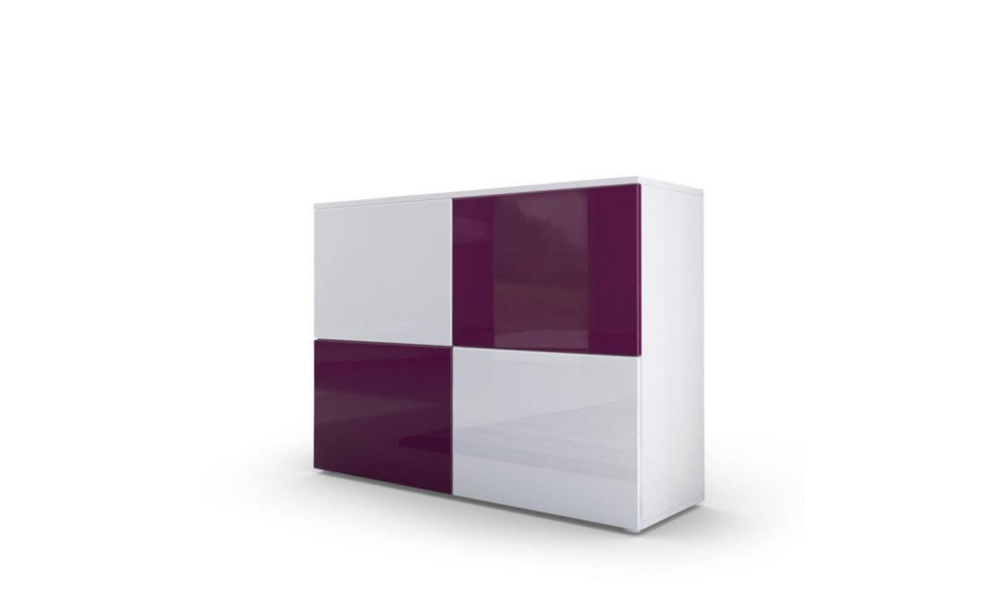 commode design avec le corps mat blanc et façades laquées  bicolores blanches et  prunes