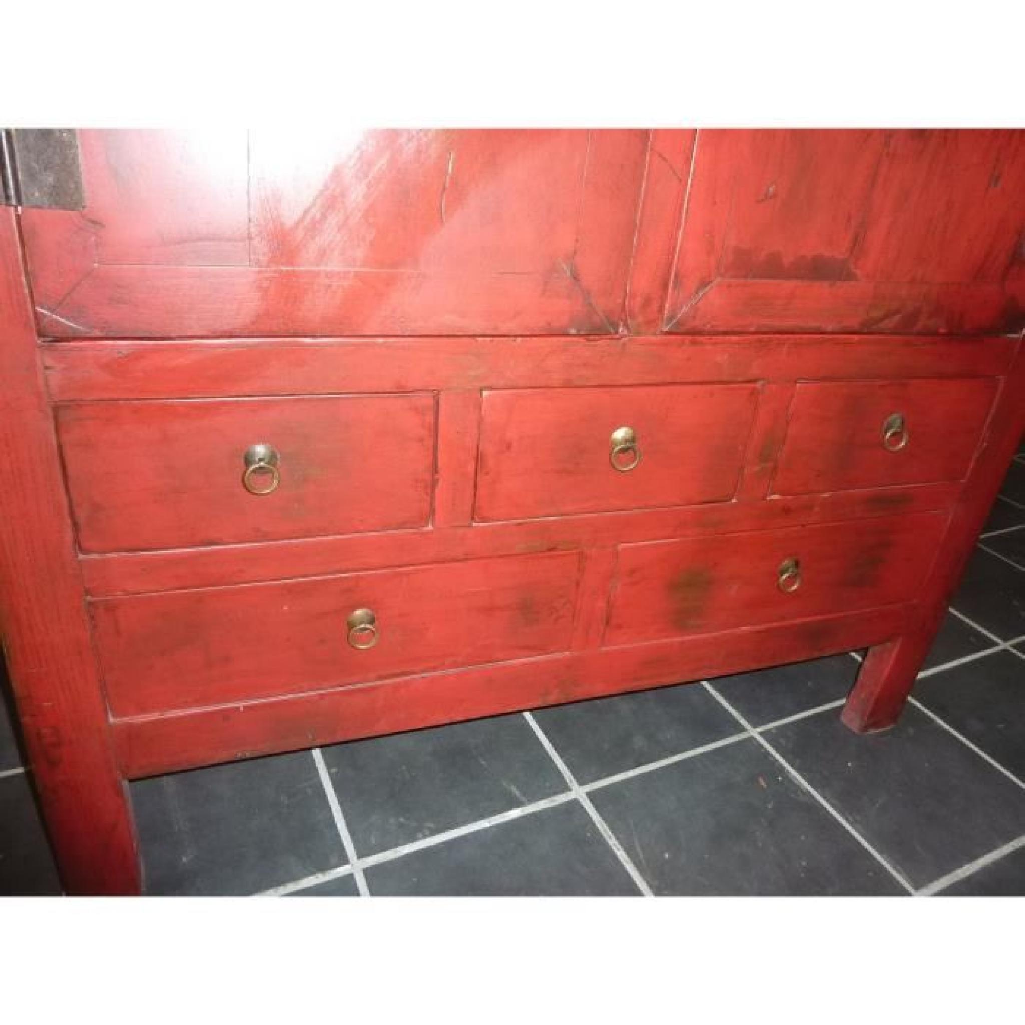 Grande armoire rouge 5 tiroirs pas cher