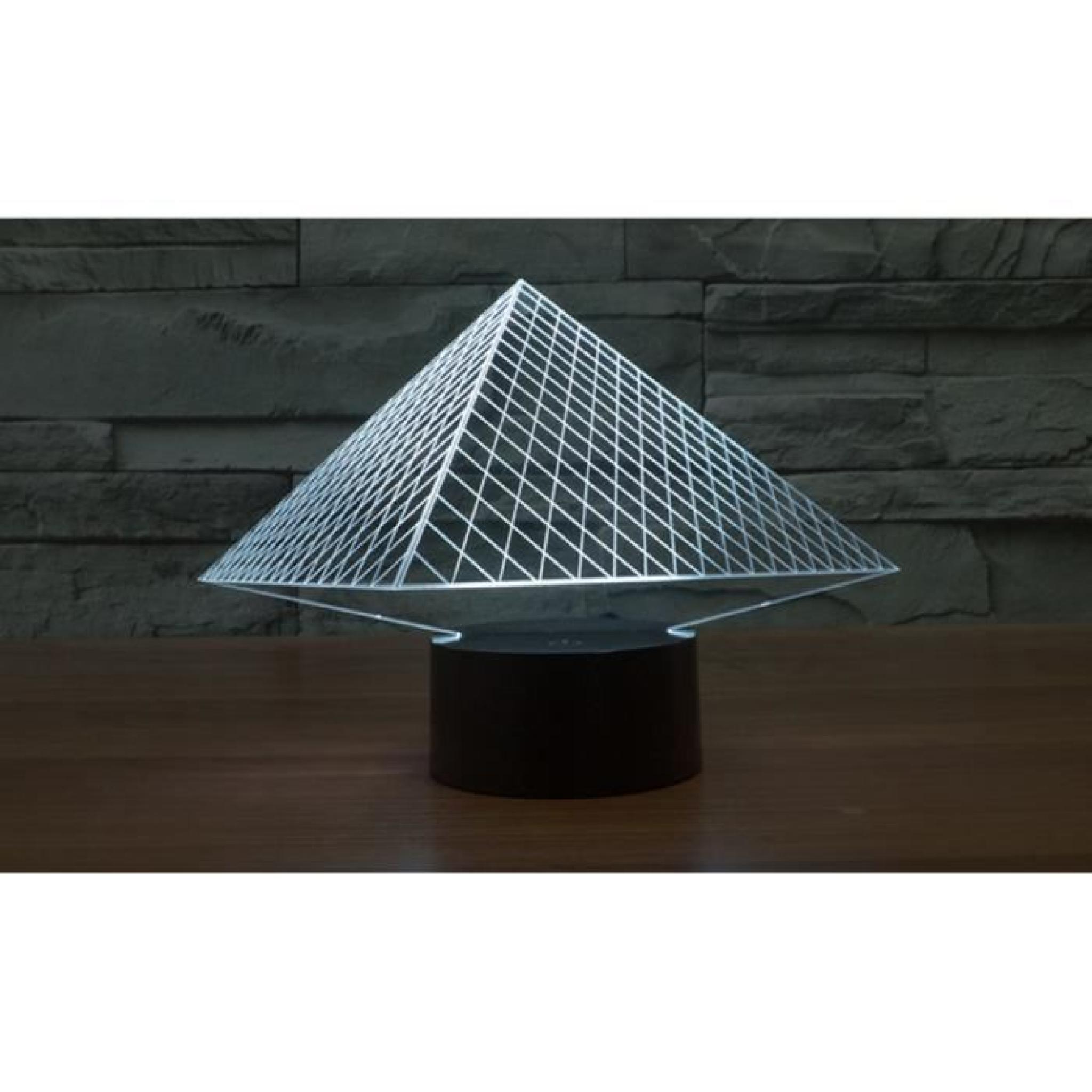 Lampe Creative pyramide 3D pas cher