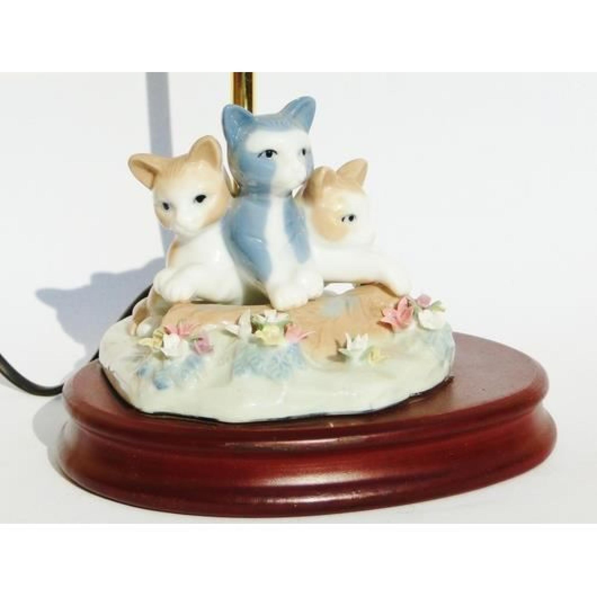 Lampe de salon à poser pied de lampe petits chats chatons en  porcelaine  pas cher