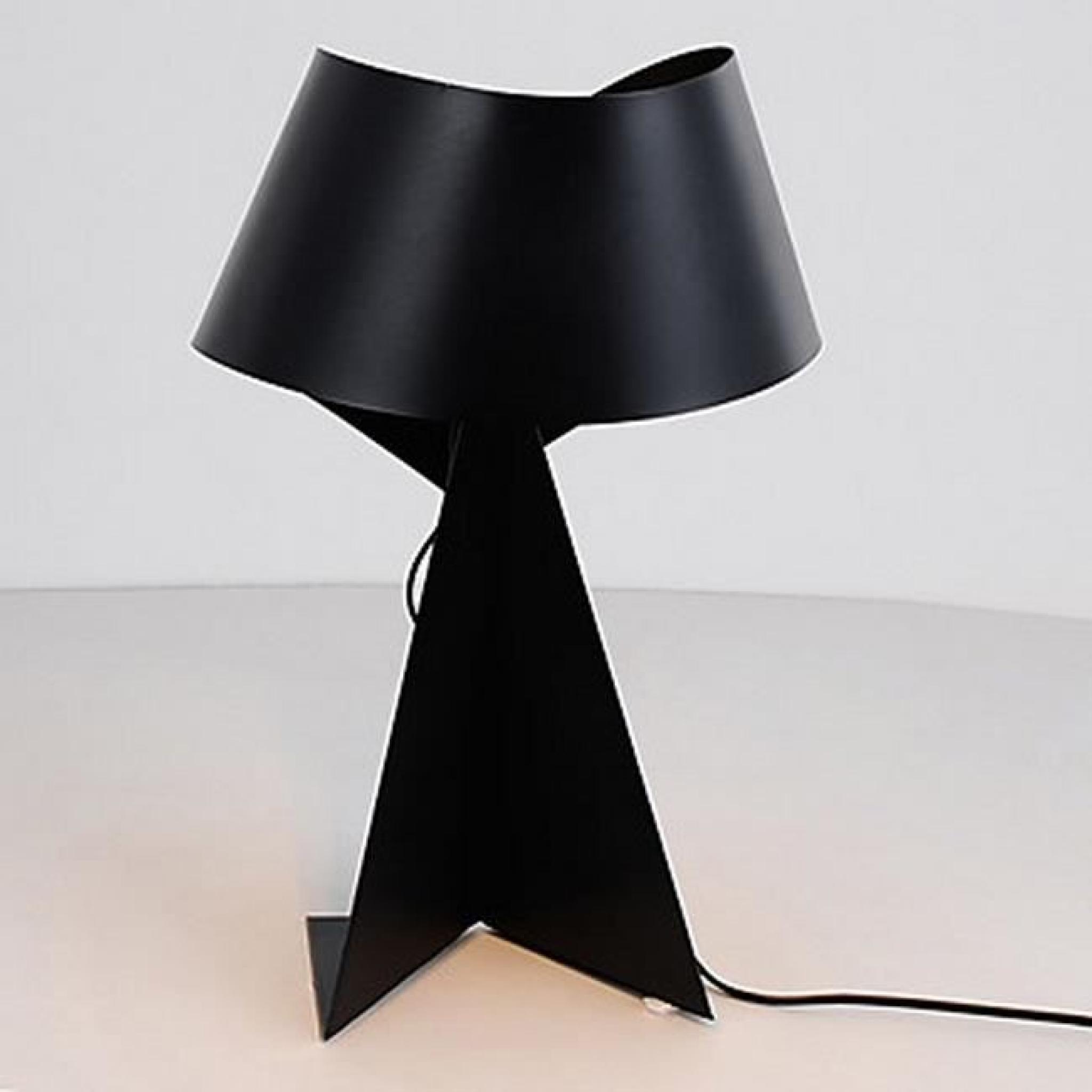 Lampe de table avec design abstrait TU pas cher