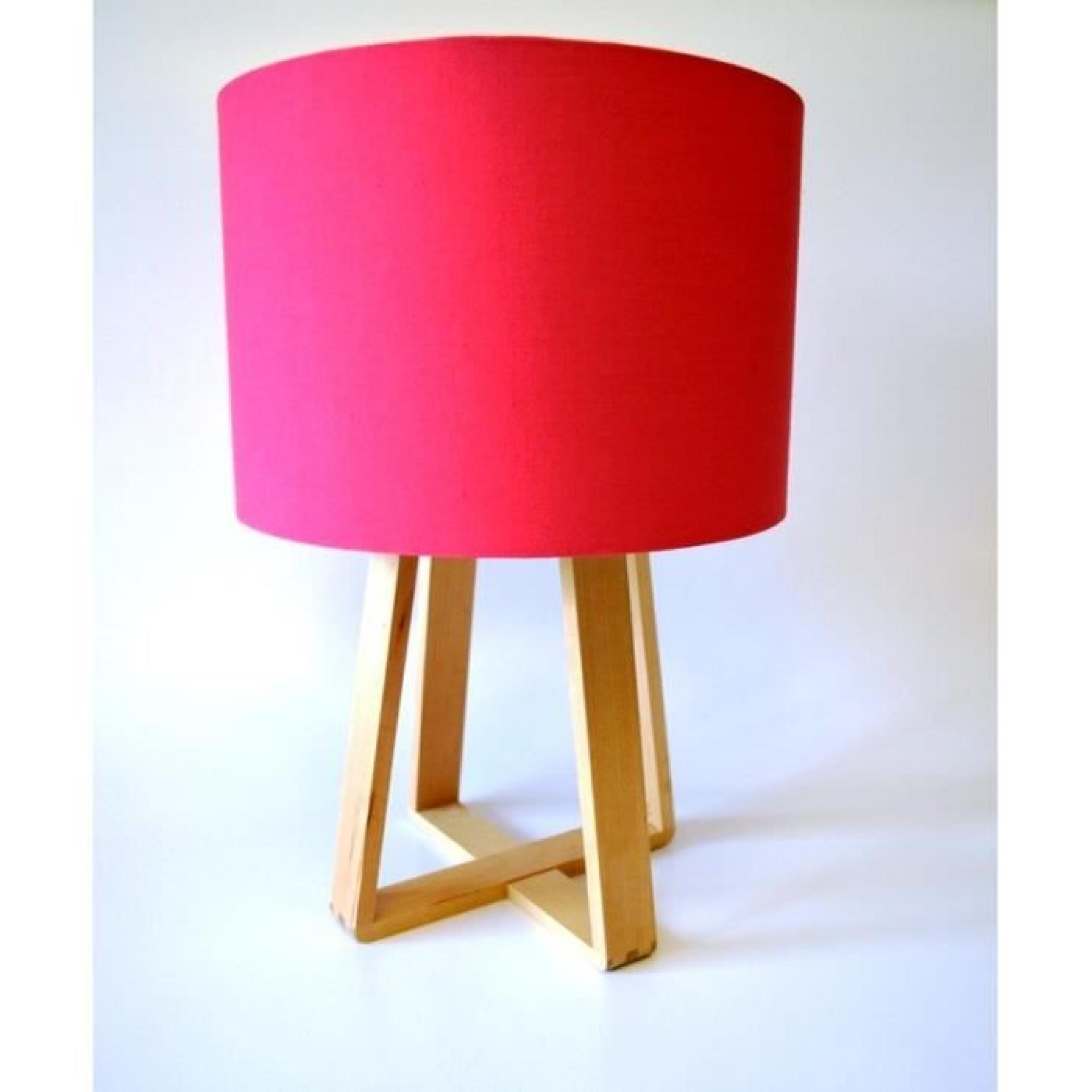 Lampe rose avec pied en bois