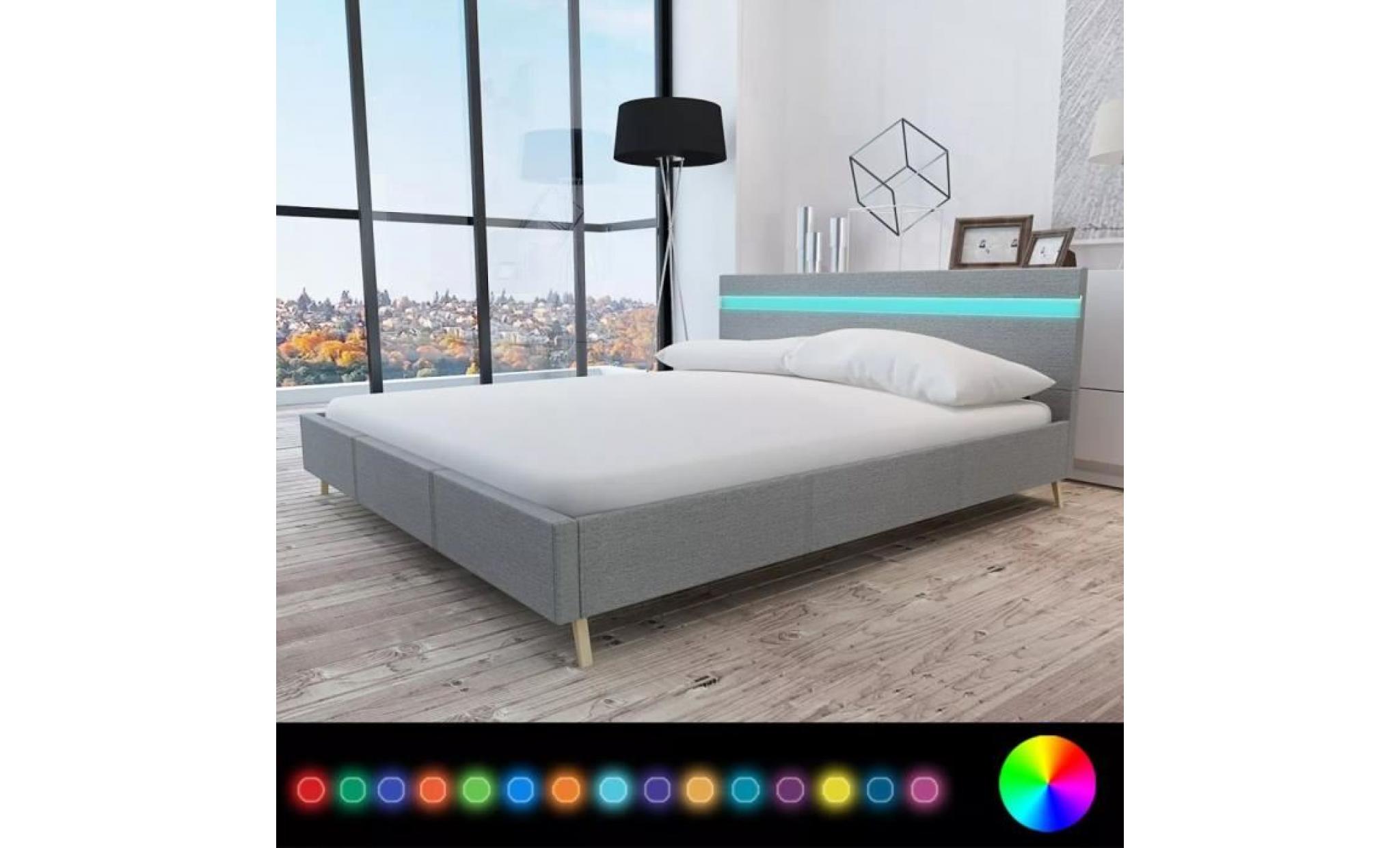 lit avec revêtement en tissu gris clair et tête de lit led 200 x 160cm