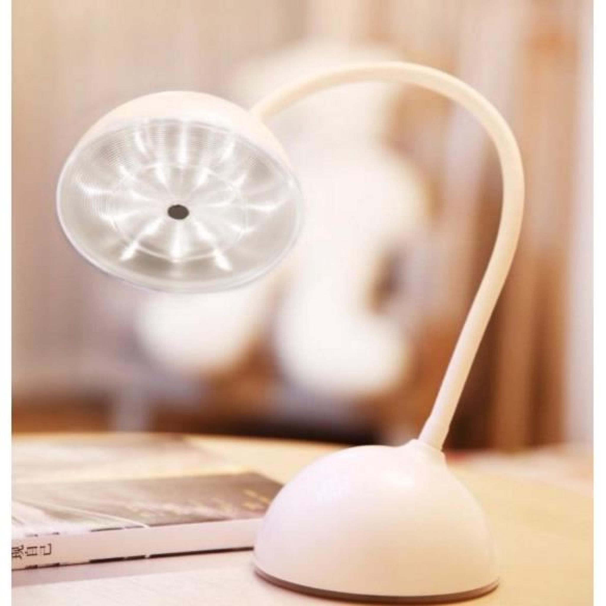 Mode créatifs bureau de charge du casque conduit les étudiants de la lampe petite lampe de table pas cher