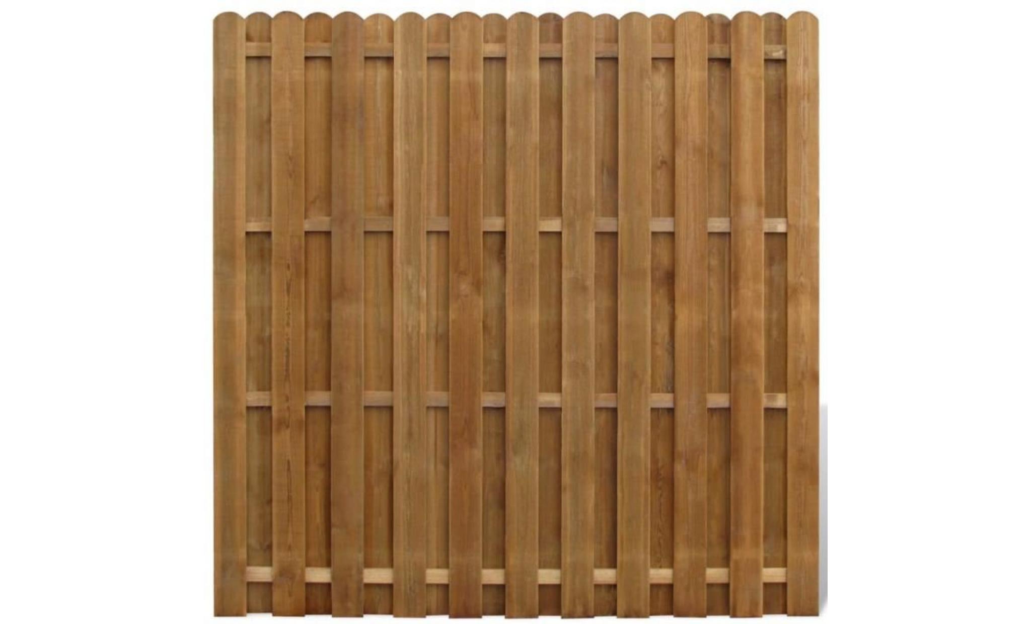 panneau de clôture en bois avec planches intercalées