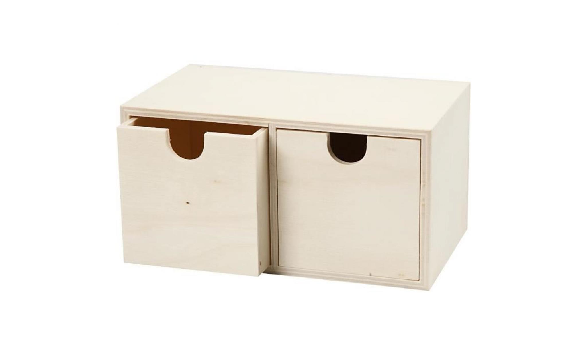 petit commode de bois clair avec tiroirs carrés renversables permettant le commode d'être placé horizontalement ou  verticalement.