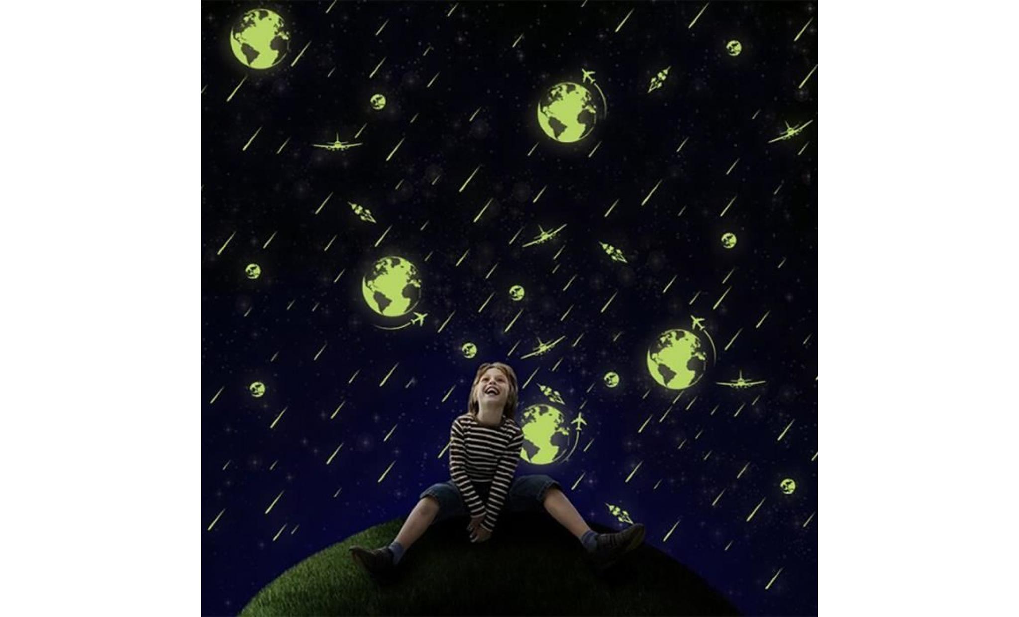 une lueur fluorescente de chambre à coucher d'enfants dans les autocollants de mur d'étoiles foncées@ beguinstore 510vert pas cher