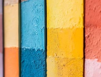 Pliolite vs acrylique : quel revêtement façade durable ?