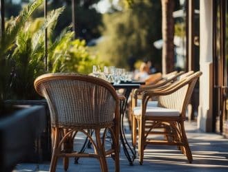 Terrasse vue plongeante sur voisin : solutions d'intimité