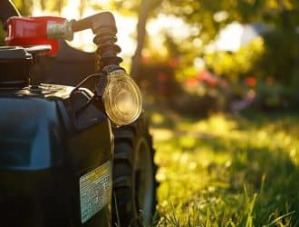 Tondeuse Briggs & Stratton démarre puis s'arrête : solutions